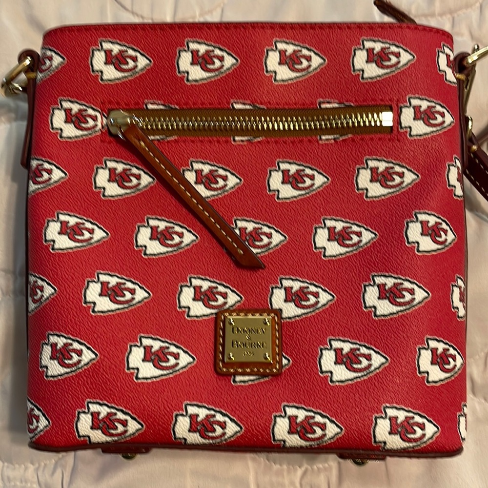 Kansas City Chiefs Dooney & Bourke crossbody purse